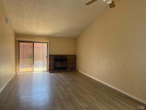 238 Hummingbird Court Healdsburg CA 95448