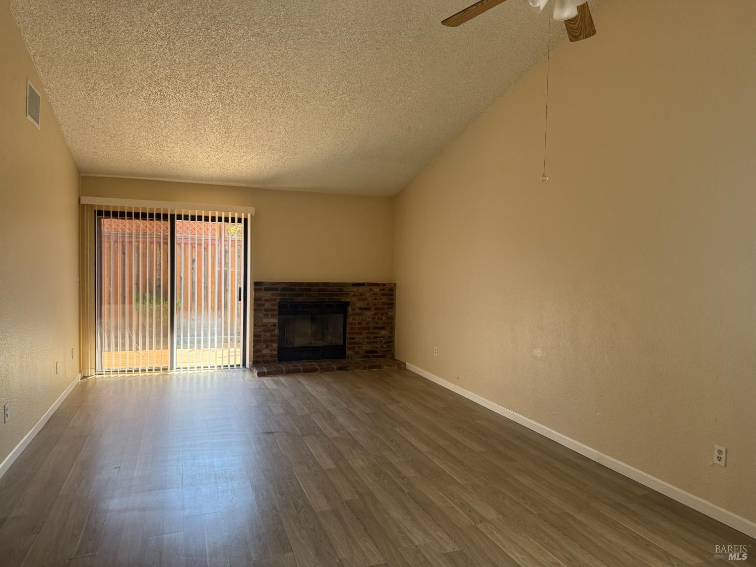 238 Hummingbird Court Healdsburg CA 95448