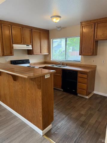 238 Hummingbird Court Healdsburg CA 95448