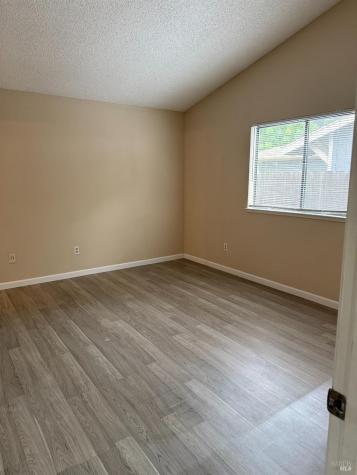 238 Hummingbird Court Healdsburg CA 95448