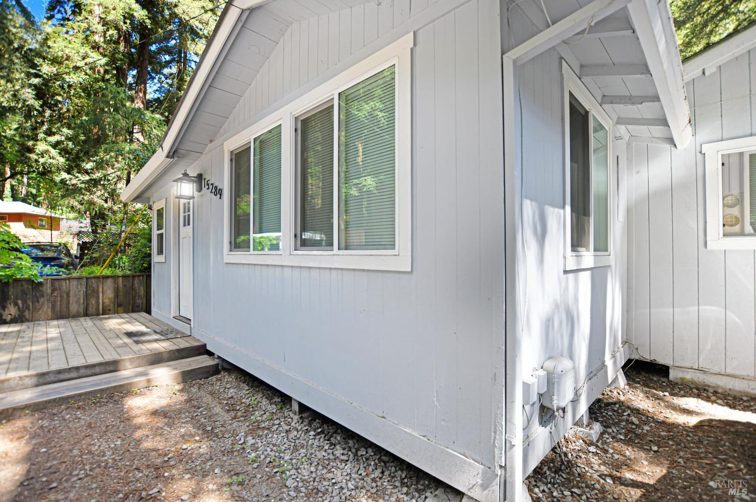 15289 Willow Road Guerneville CA 95446