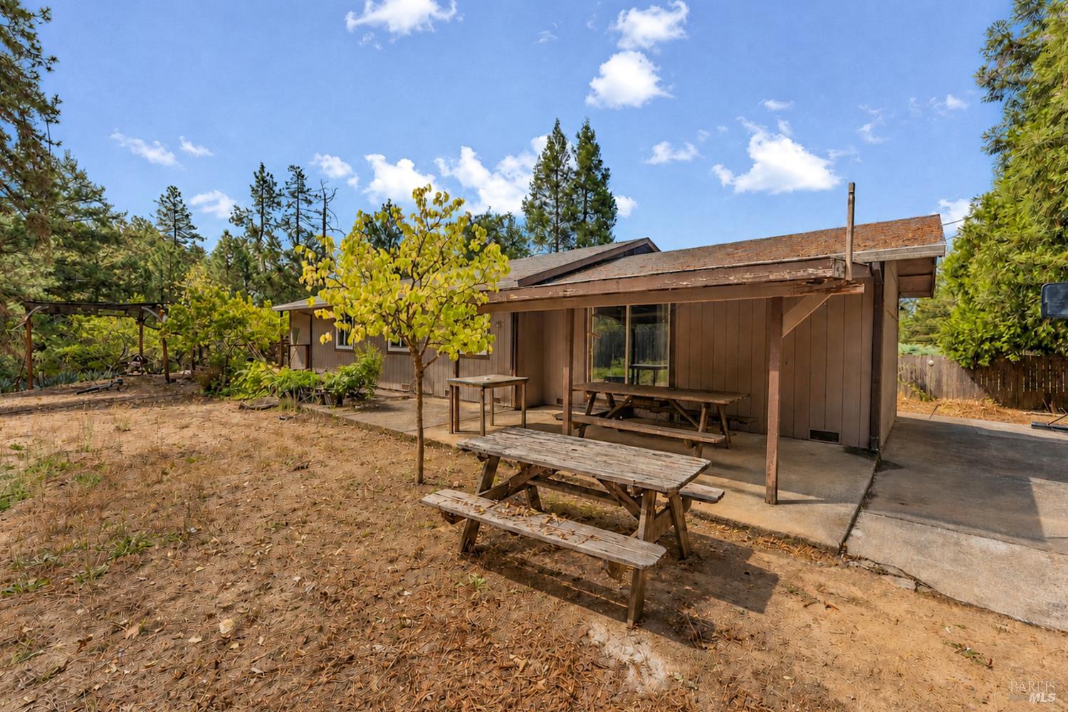 1471 Harrah Place Willits CA 95490