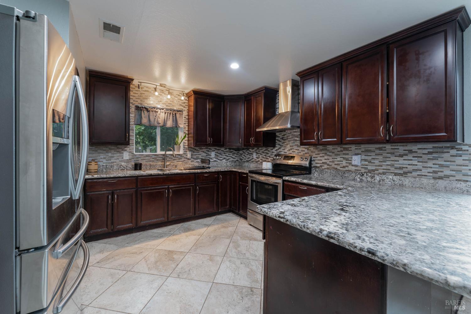 1471 Harrah Place Willits CA 95490