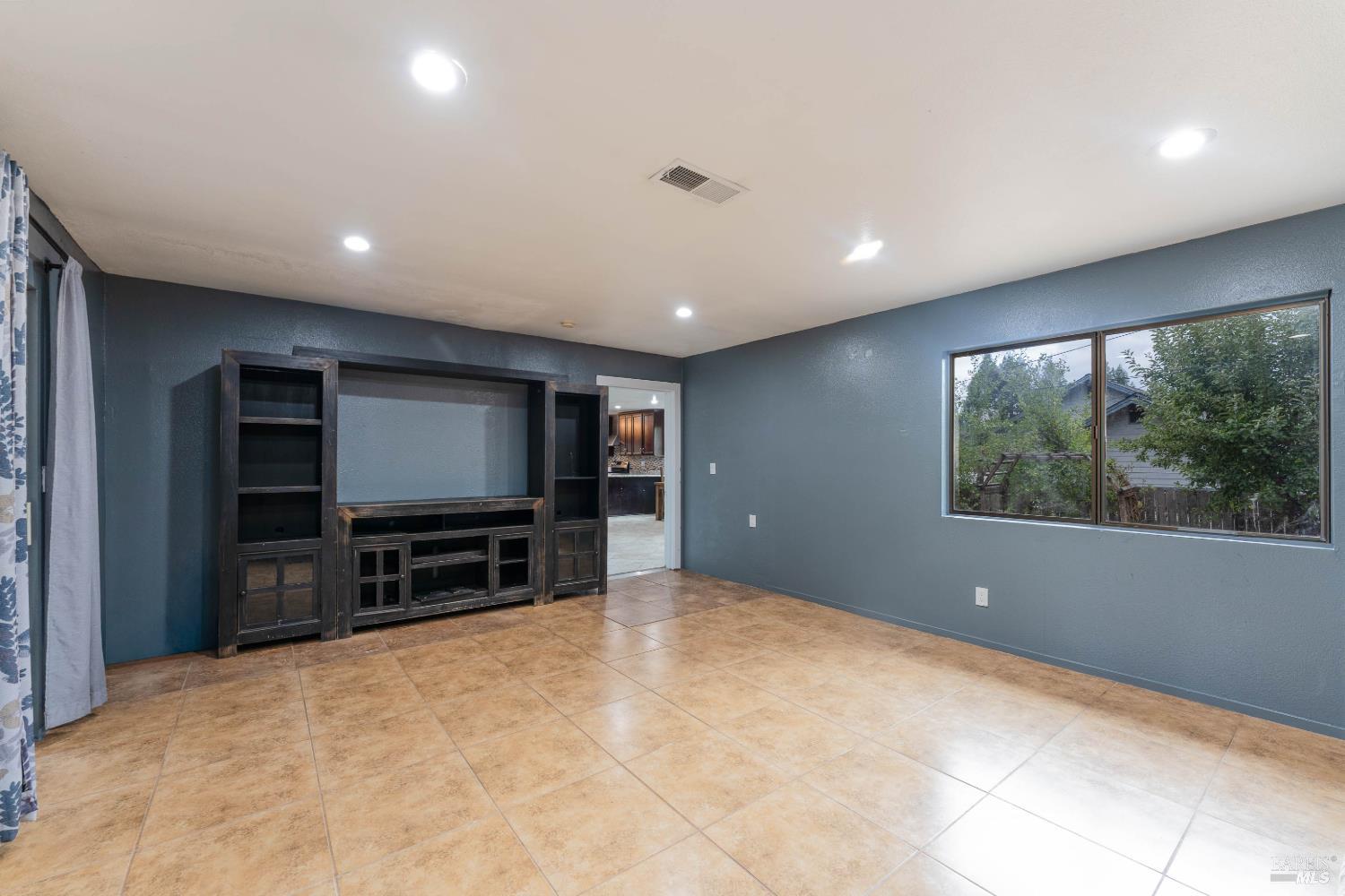 1471 Harrah Place Willits CA 95490