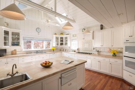 2399 Sobre Vista Road Sonoma CA 95476