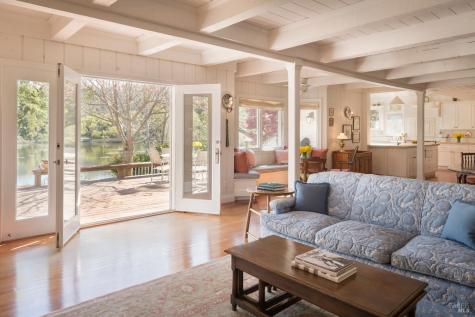 2399 Sobre Vista Road Sonoma CA 95476
