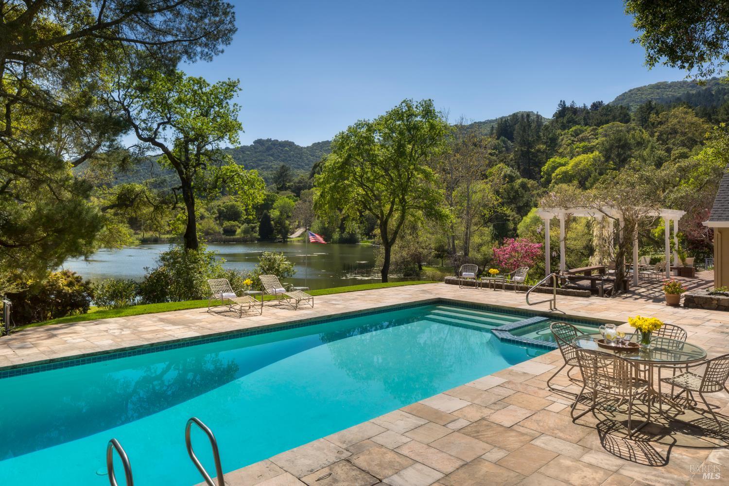 2399 Sobre Vista Road Sonoma CA 95476