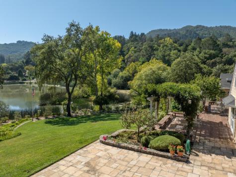 2399 Sobre Vista Road Sonoma CA 95476