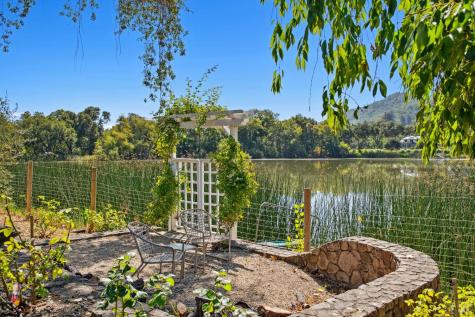 2399 Sobre Vista Road Sonoma CA 95476