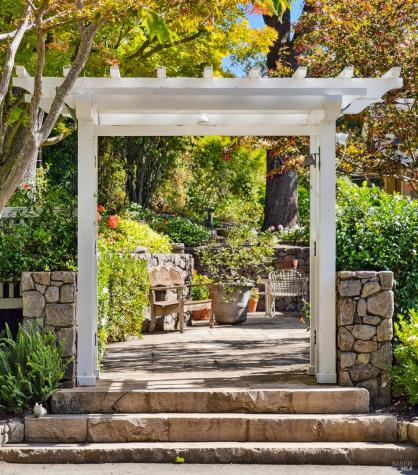 2399 Sobre Vista Road Sonoma CA 95476
