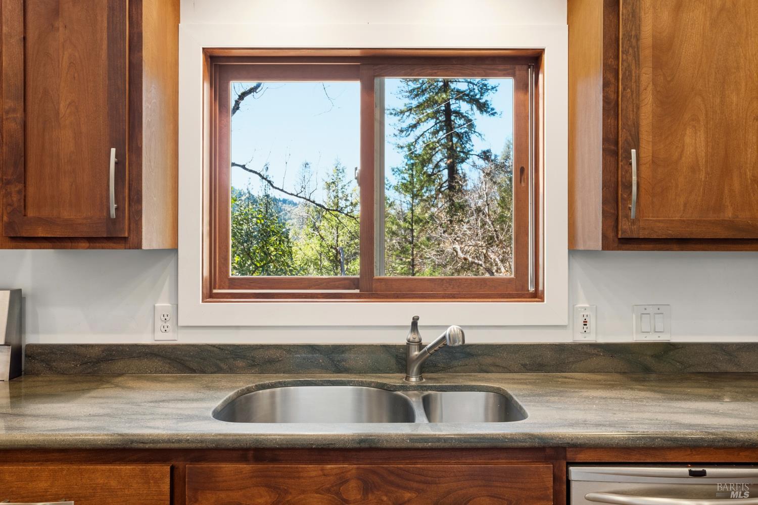 18210 Old Ukiah Pine Road Potter Valley CA 95469