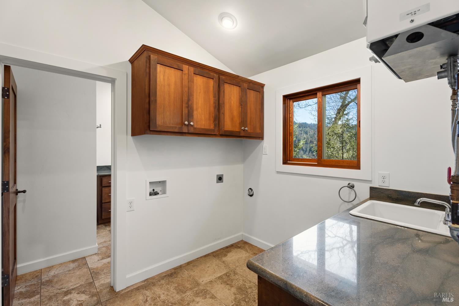 18210 Old Ukiah Pine Road Potter Valley CA 95469