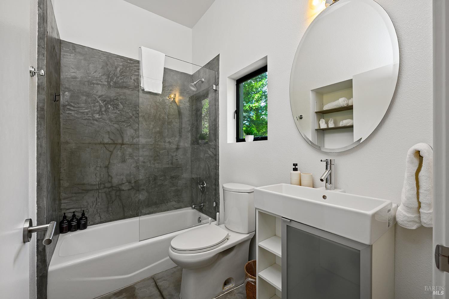 2563 Mill Creek Road Healdsburg CA 95448