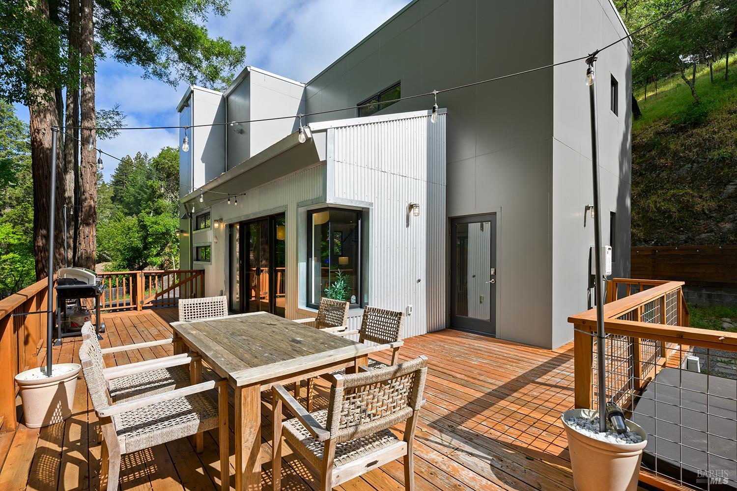 2563 Mill Creek Road Healdsburg CA 95448