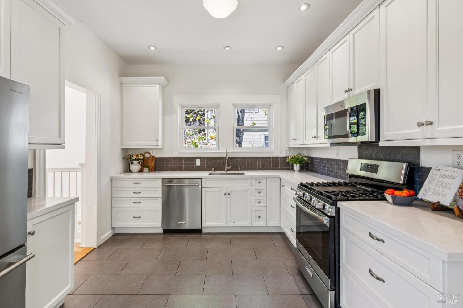 25 Foss Avenue San Anselmo CA 94960