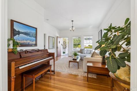 25 Foss Avenue San Anselmo CA 94960