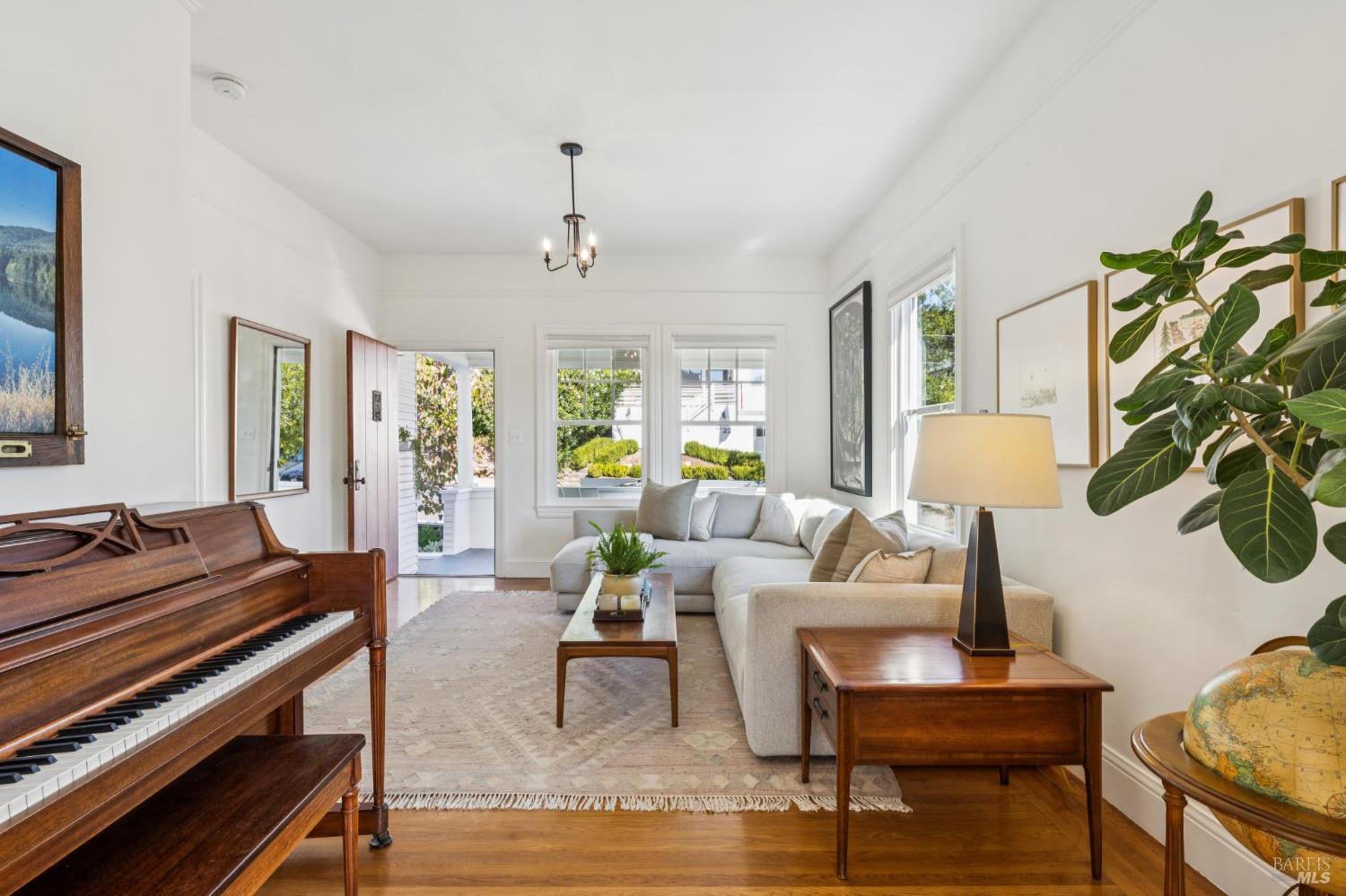25 Foss Avenue San Anselmo CA 94960