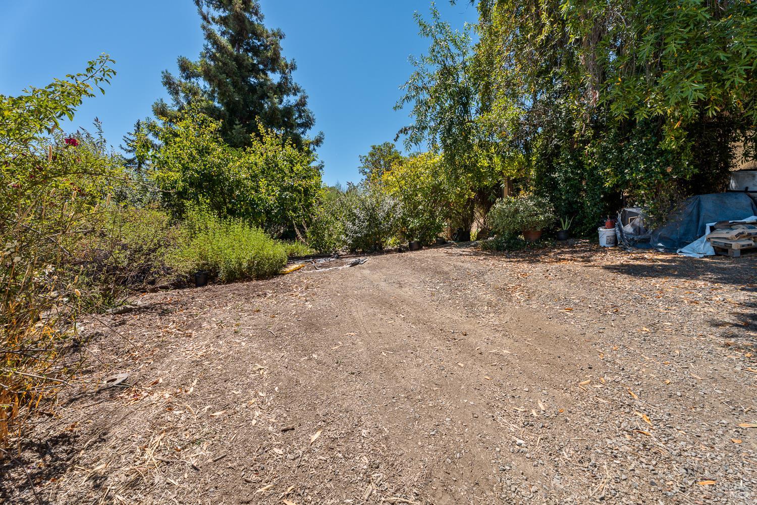 8970 Feliz Creek Drive Ukiah CA 95482