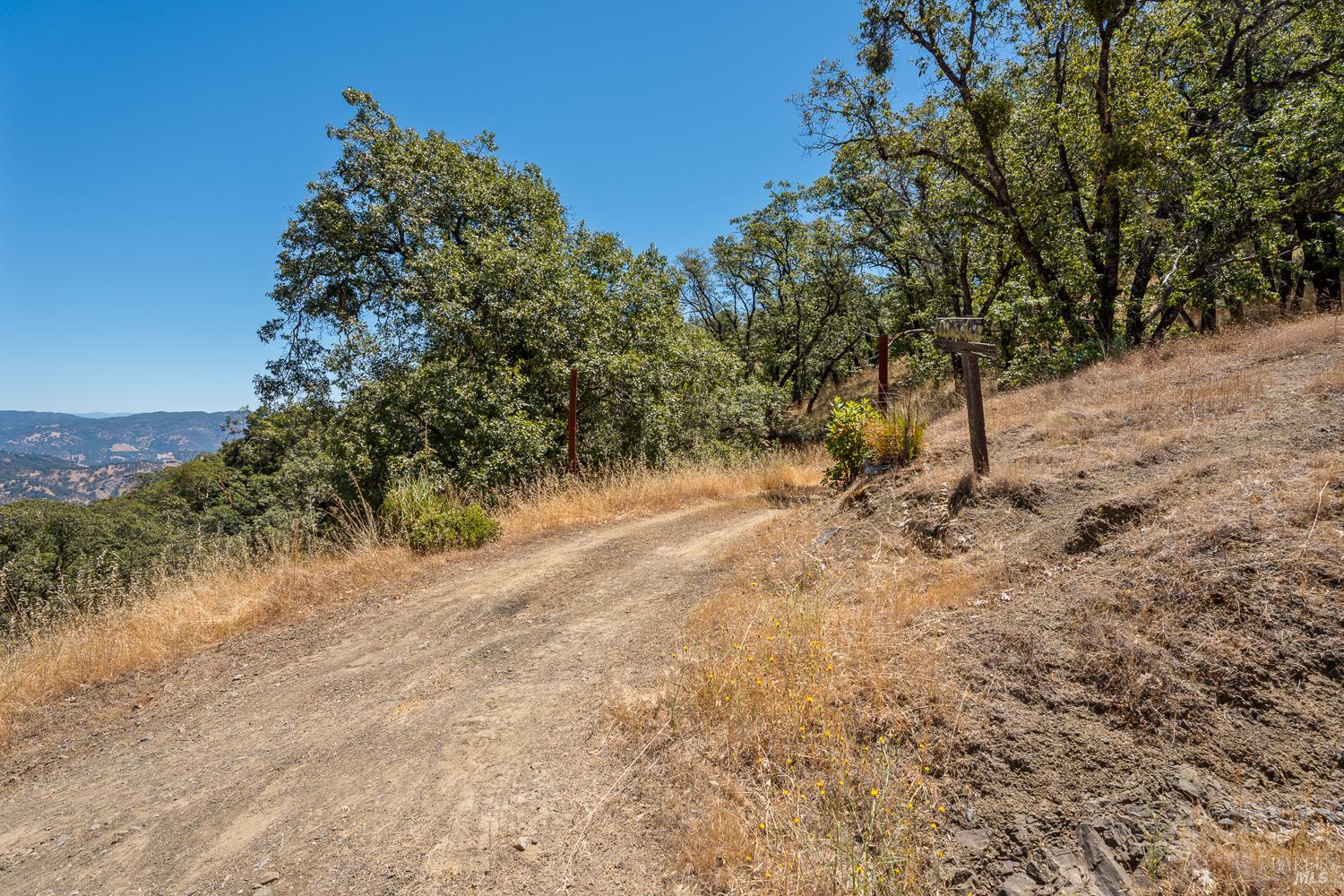 8970 Feliz Creek Drive Ukiah CA 95482