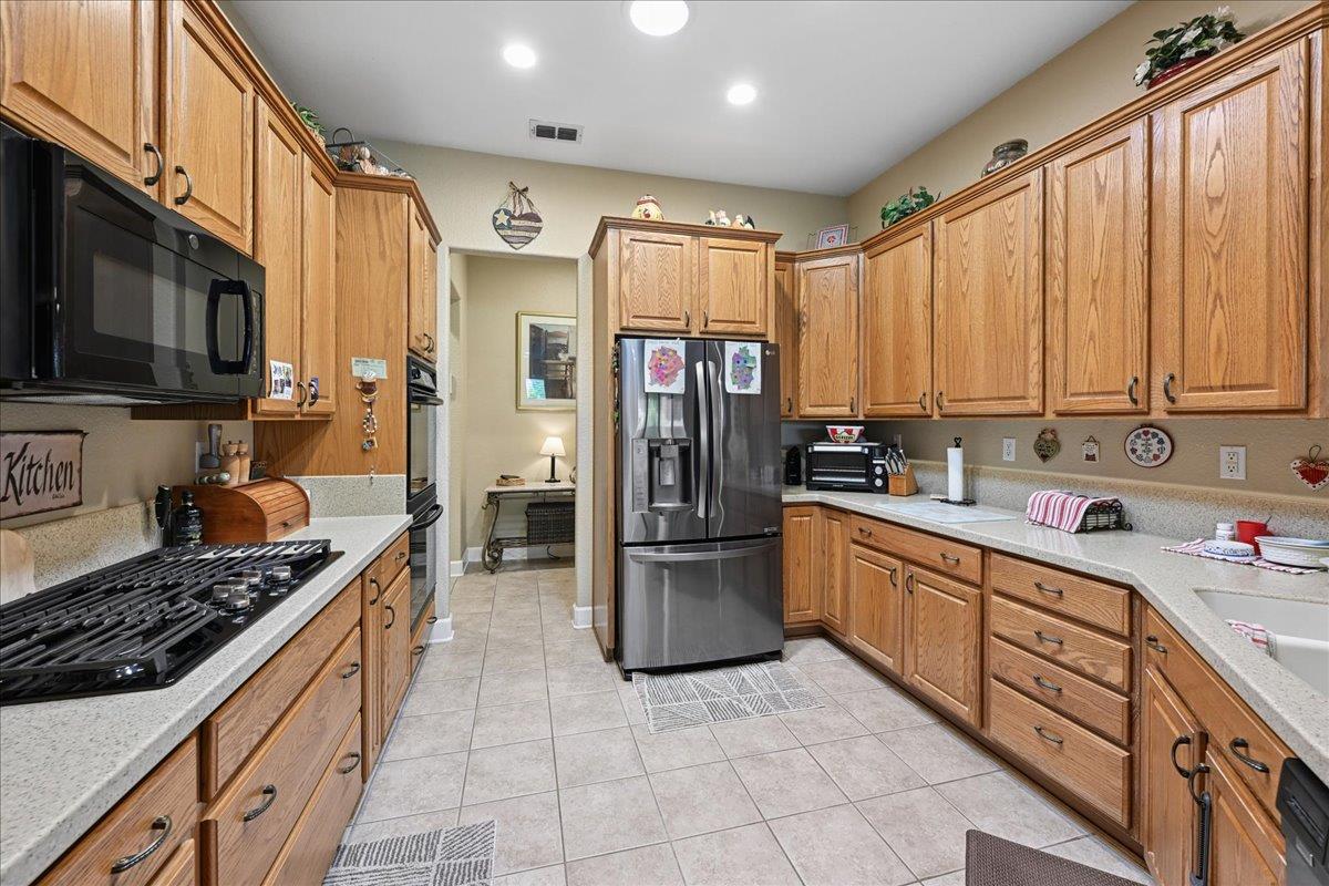815 El Capitan Lincoln CA 95648