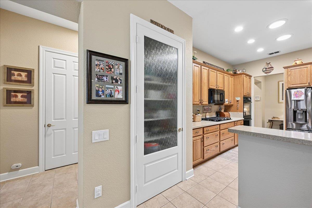 815 El Capitan Lincoln CA 95648