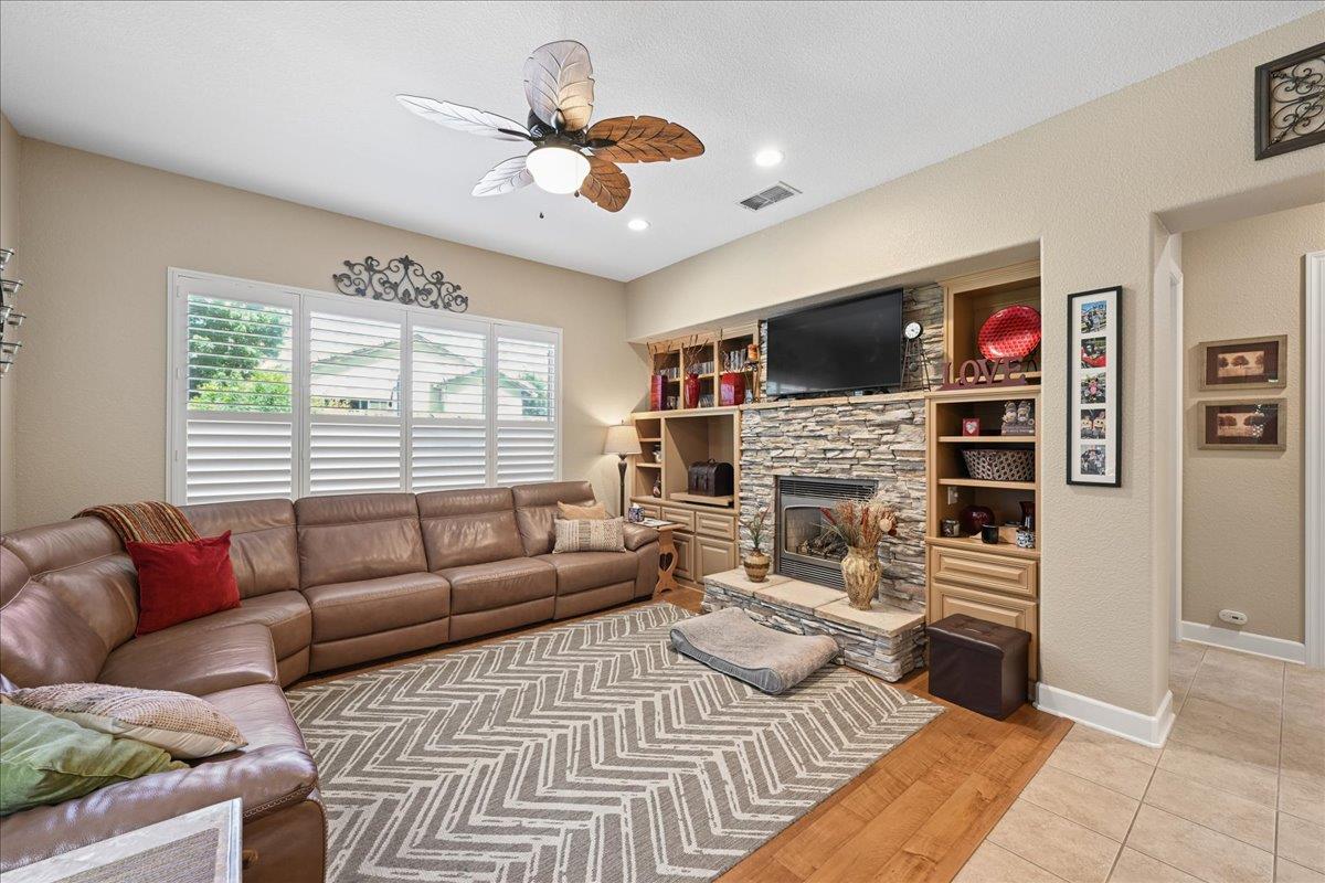 815 El Capitan Lincoln CA 95648