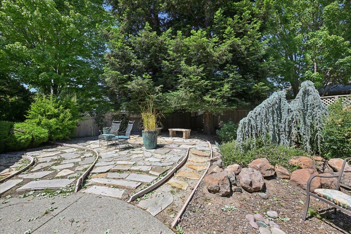 815 El Capitan Lincoln CA 95648