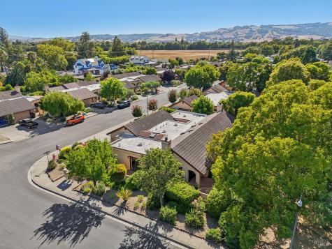 424 La Quinta Lane Sonoma CA 95476
