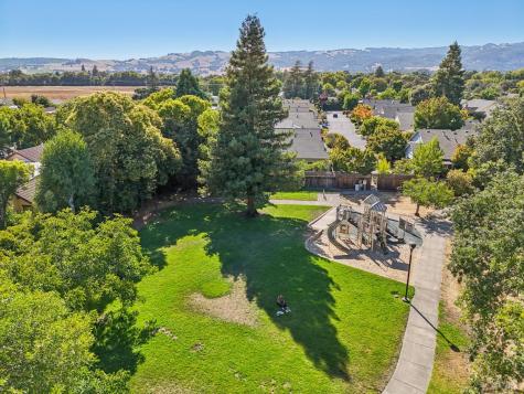 424 La Quinta Lane Sonoma CA 95476