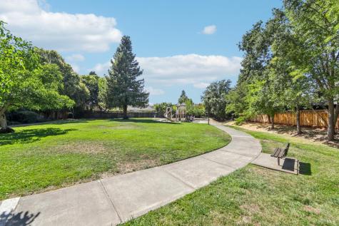 424 La Quinta Lane Sonoma CA 95476