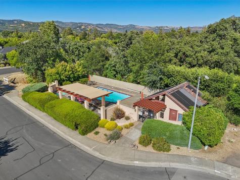 424 La Quinta Lane Sonoma CA 95476