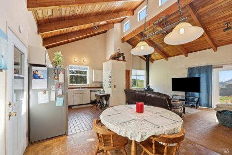 7470 Roblar Road Petaluma CA 94952
