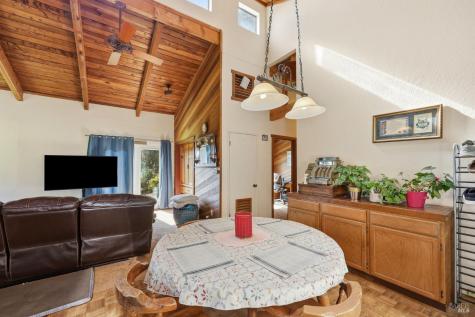 7470 Roblar Road Petaluma CA 94952