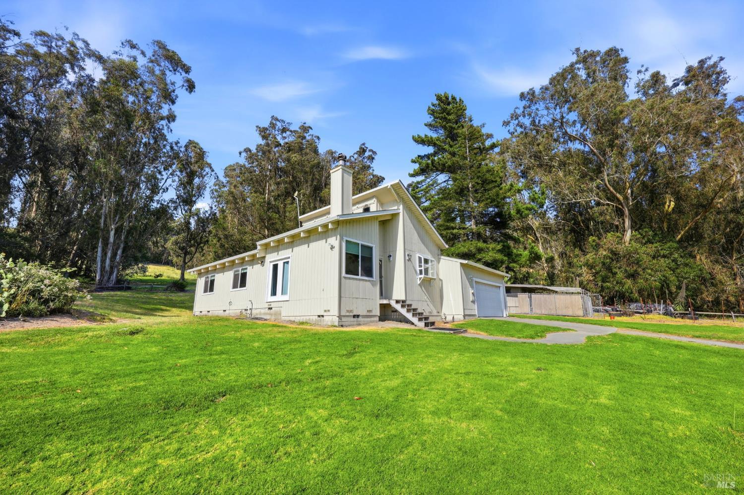 7470 Roblar Road Petaluma CA 94952