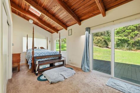 7470 Roblar Road Petaluma CA 94952