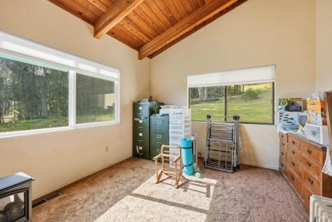 7470 Roblar Road Petaluma CA 94952