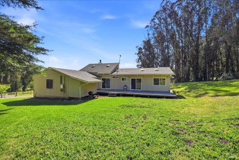7470 Roblar Road Petaluma CA 94952
