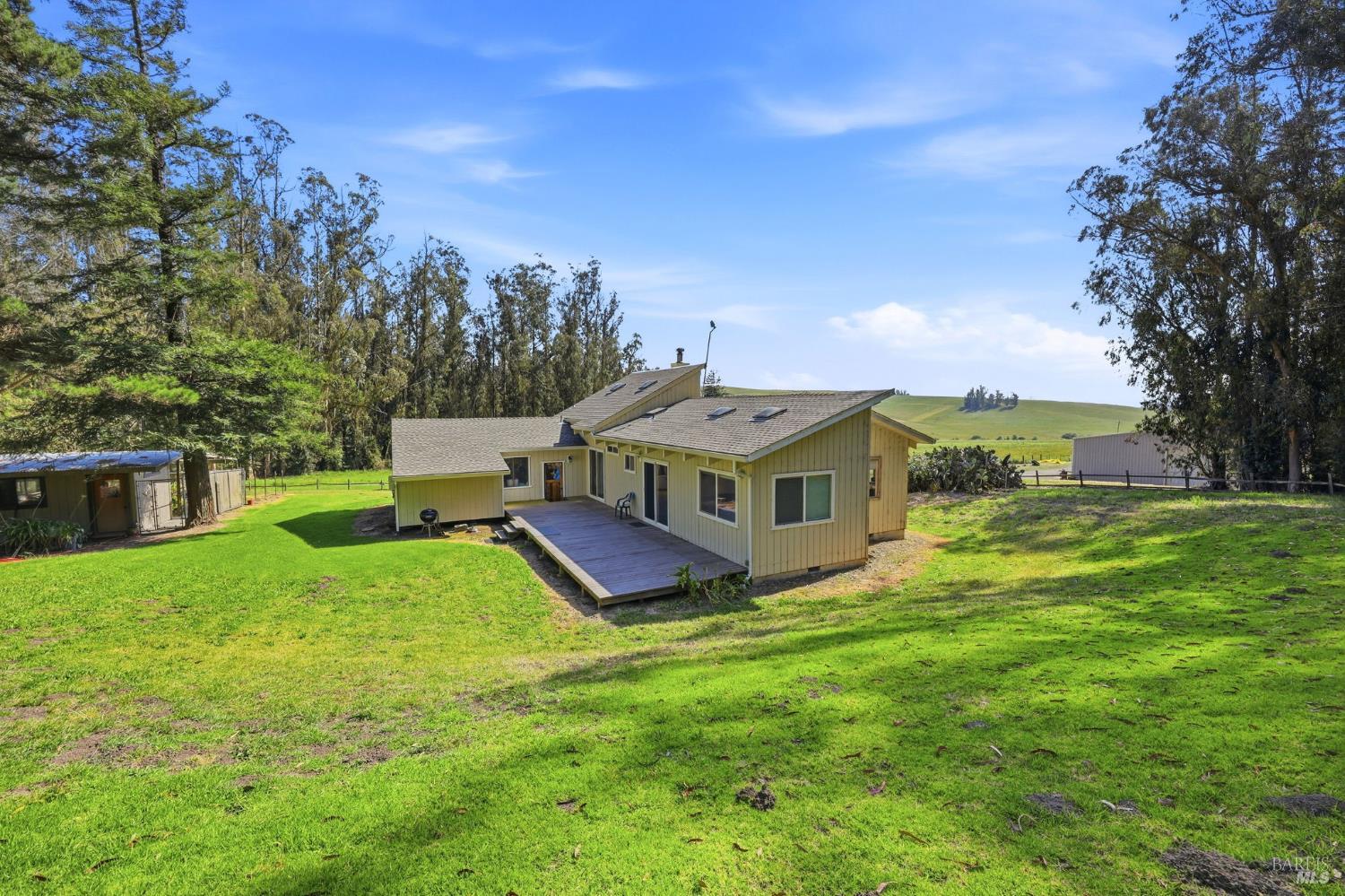 7470 Roblar Road Petaluma CA 94952