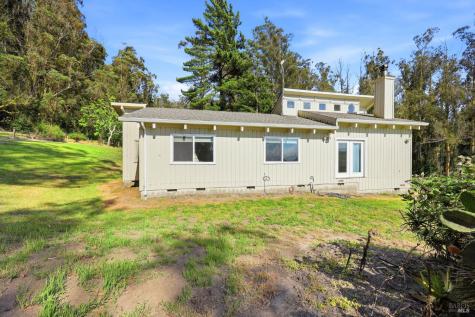 7470 Roblar Road Petaluma CA 94952