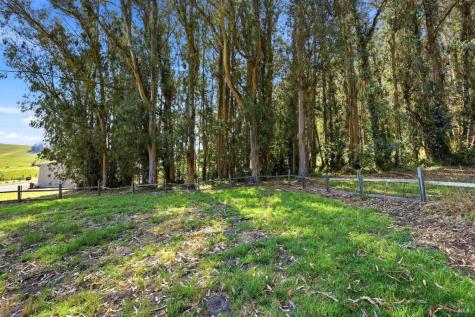 7470 Roblar Road Petaluma CA 94952