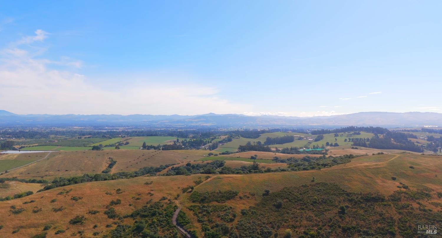 7470 Roblar Road Petaluma CA 94952
