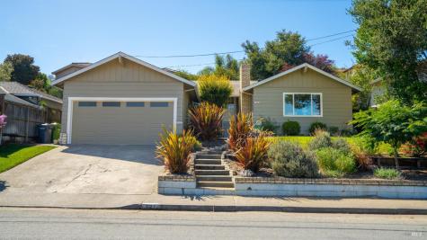 721 Elm Drive Petaluma CA 94952