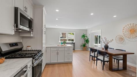 721 Elm Drive Petaluma CA 94952