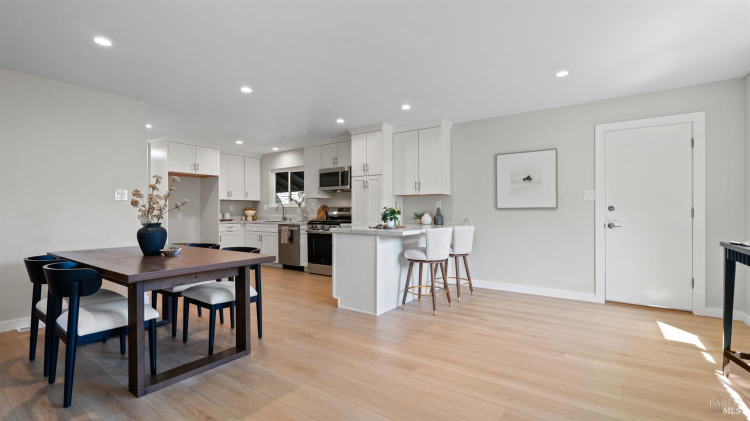 721 Elm Drive Petaluma CA 94952