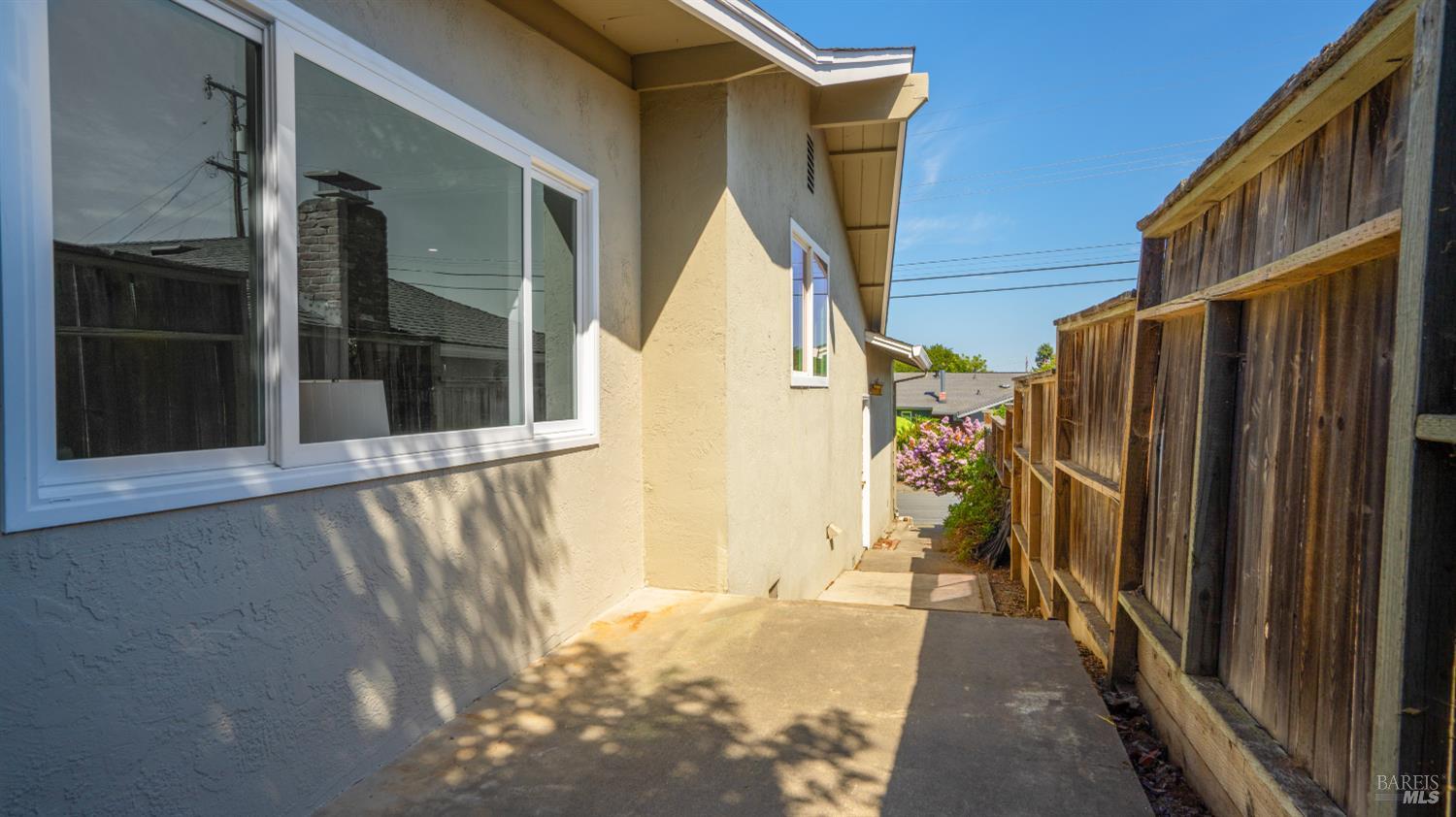 721 Elm Drive Petaluma CA 94952
