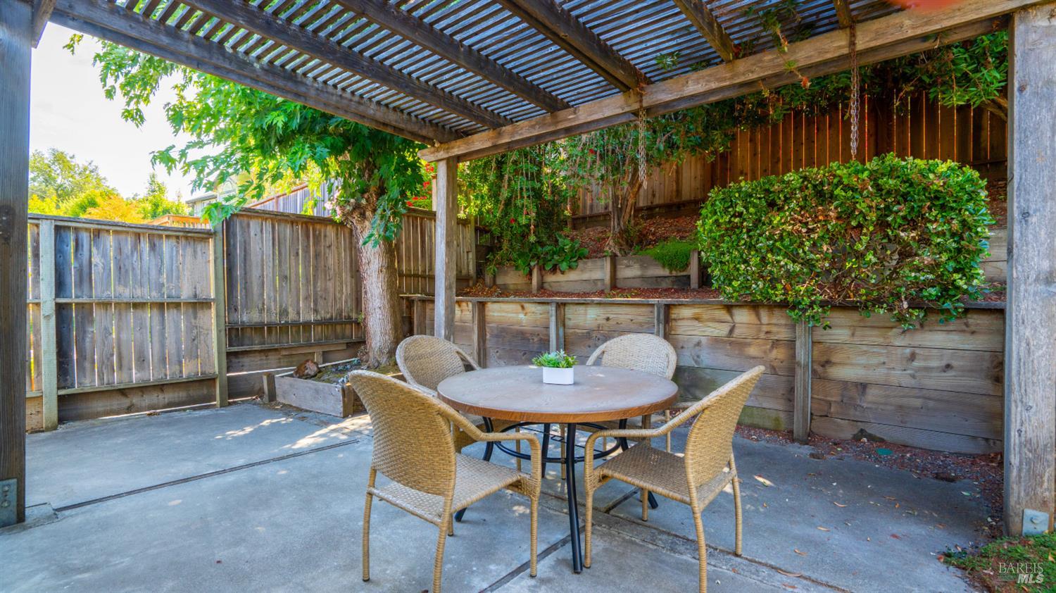 721 Elm Drive Petaluma CA 94952