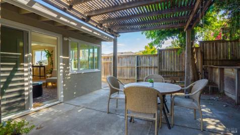 721 Elm Drive Petaluma CA 94952