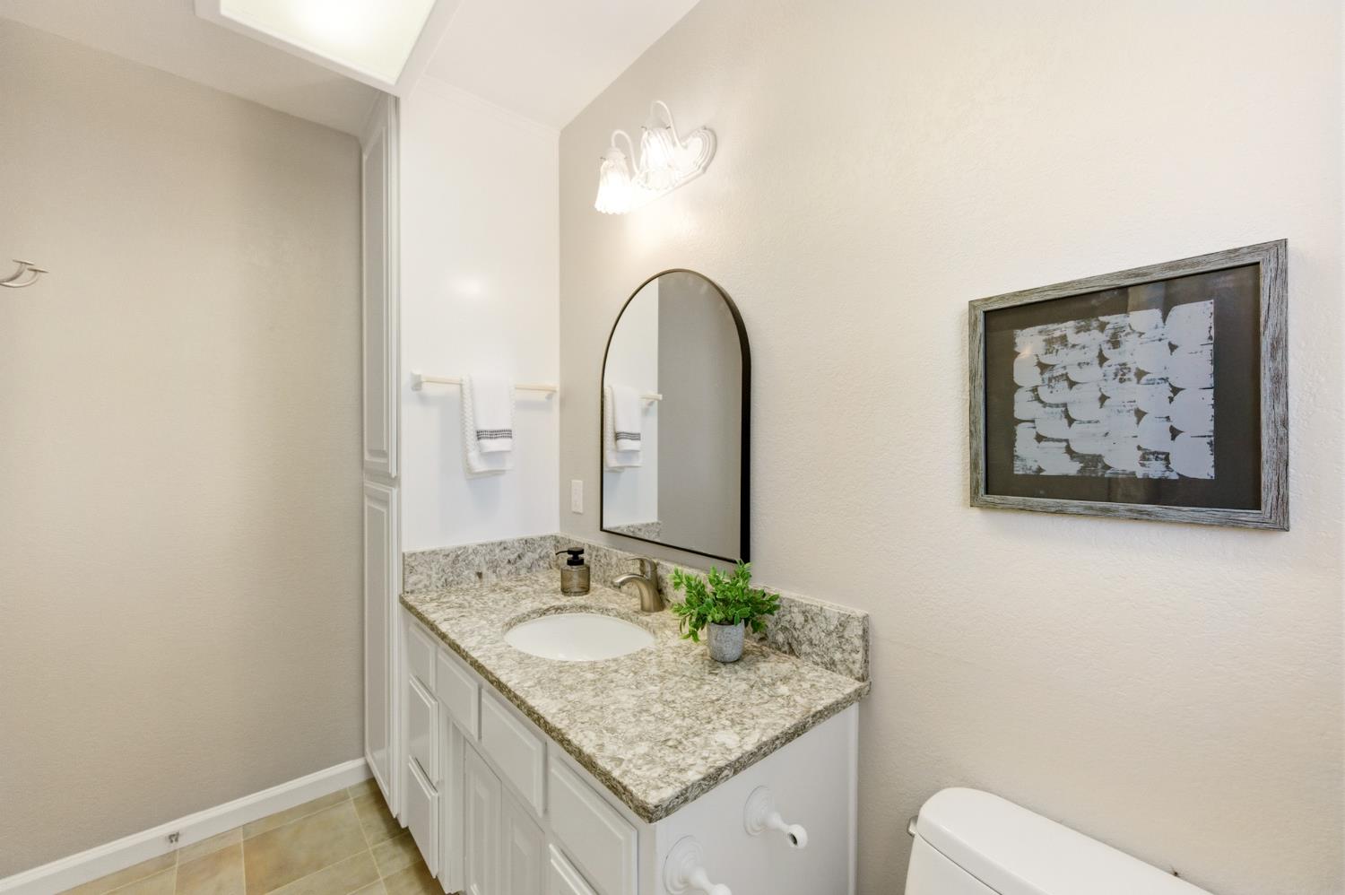 28463 El Camino Winters CA 95694