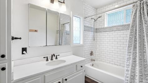 7776-7778 Healdsburg Avenue Sebastopol CA 95472
