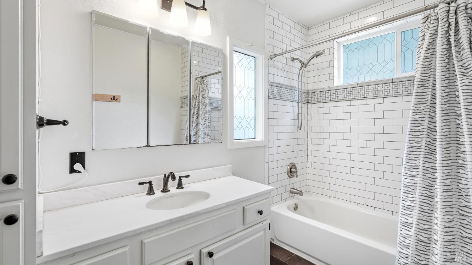 7778 Healdsburg Avenue Sebastopol CA 95472